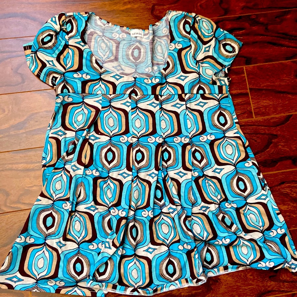 Nevada retro look top.